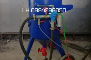 Máy phun cát tẩy rỉ bồn bể silo